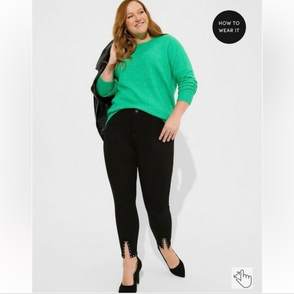 TORRID 18 Bombshell Ankle Studded Jeans